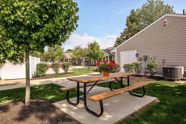 Photo - Schoenbrunn Greene