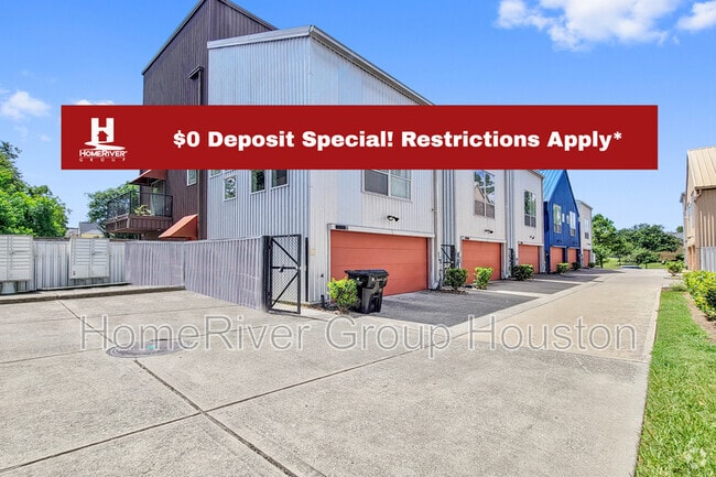 Building Photo - 2605 Calumet St Rental