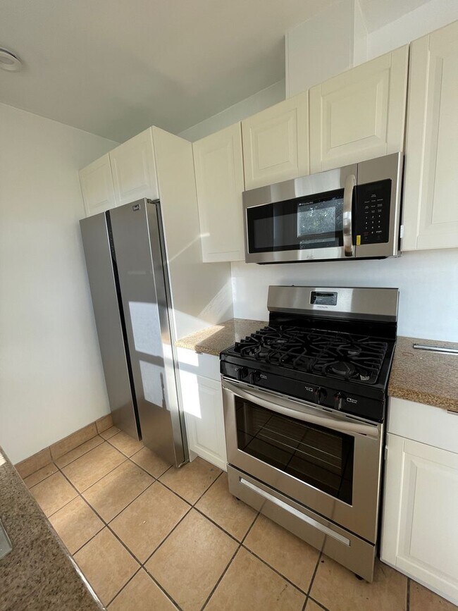 Photo - Hayworth Flats Unit 05