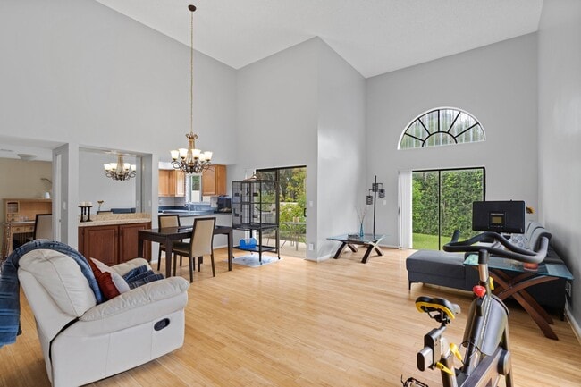 Photo - 3130 Kingswood Terrace