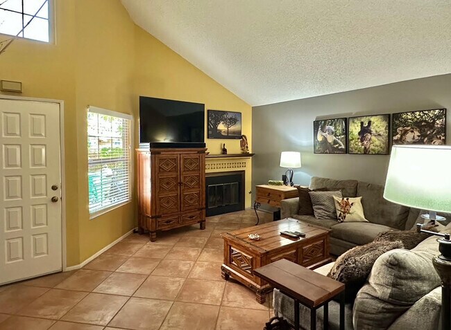 42275 Omar Pl