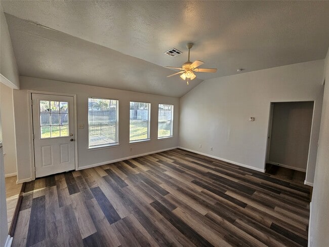 Building Photo - 10636 Royal Adrian Dr Rental