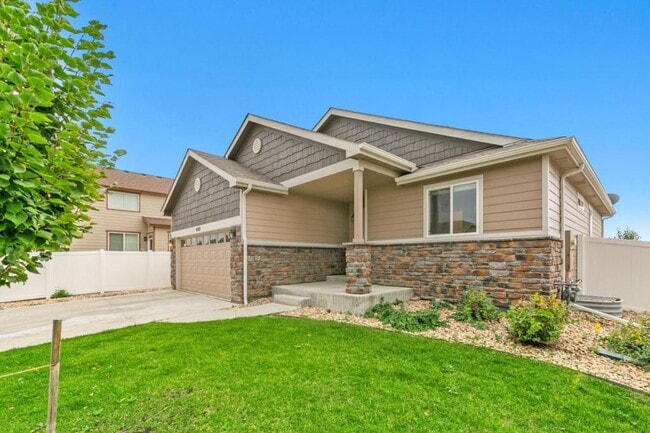 Photo - 422 Tahoe Dr