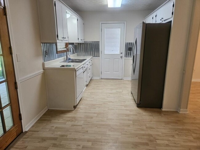 Photo - 4121 Burgundy Way