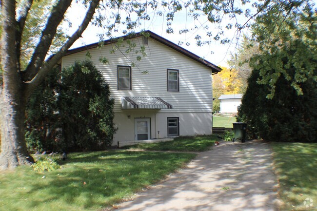 Building Photo - 2902 Friendship Street Unit 2902 Friendship St. Rental