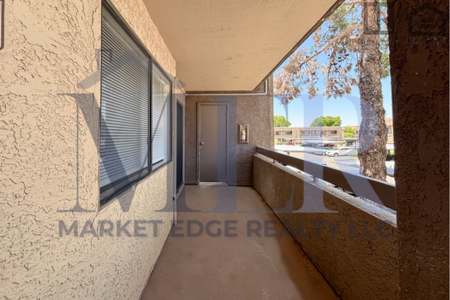 Photo - 2Bed/2Bath Apt at Greenway/35th Ave! Move-In Ready on 08/06/2026!