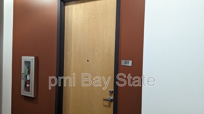 1 Westinghouse Plaza Unit C301