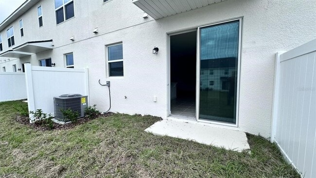 Photo - 1167 Boardwalk Pl
