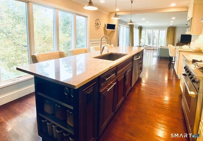 Photo - 26 Sport Hill Pkwy