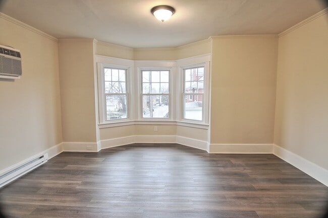 1 W 3rd St Unidad 1 W. 3rd St. 2nd Floor Front