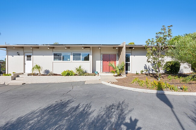 Photo - 1720 Via Entrada