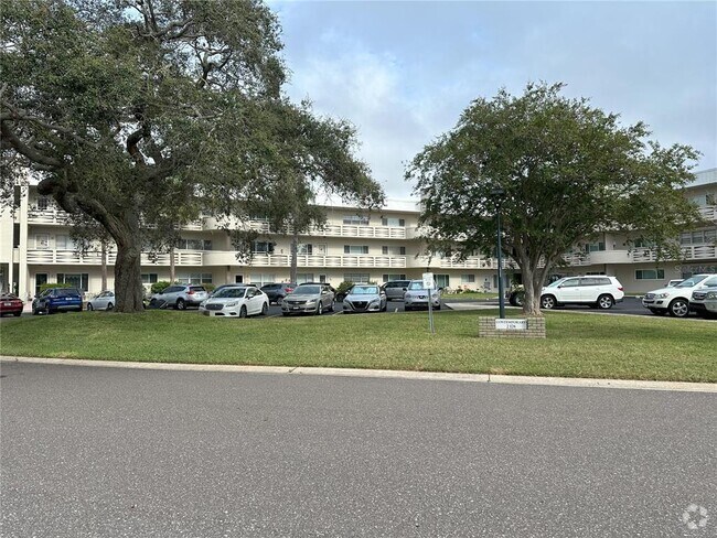 Building Photo - 2378 Ecuadorian Way Rental