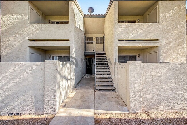 Building Photo - 533 W Guadalupe Rd Unit 2081