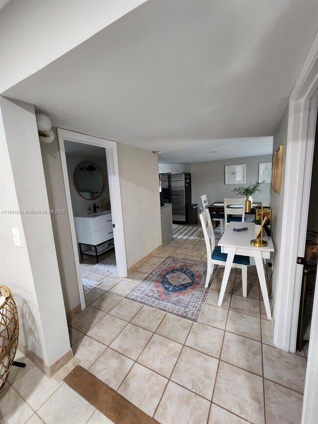 Photo - 1872 SW 29th Ave