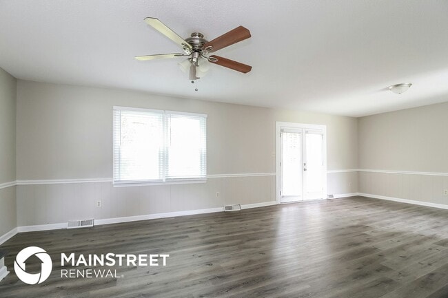 Photo - 304 Marylebone Dr