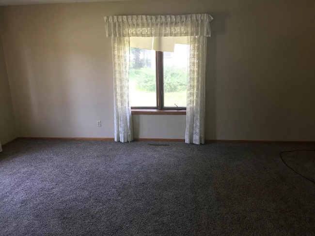 303 Locust St