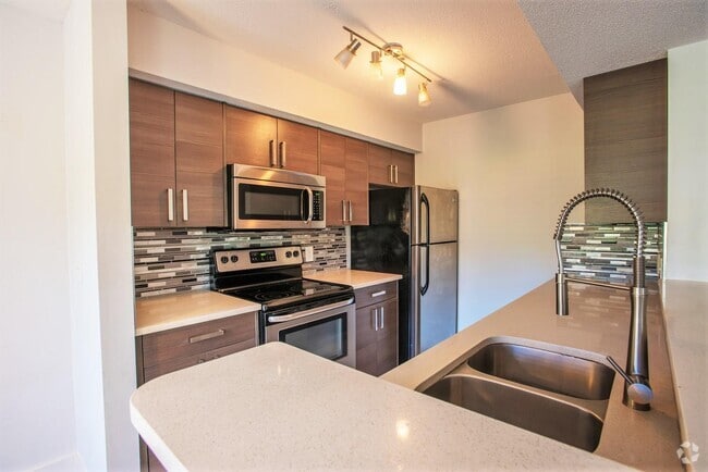 Building Photo - 815 Boynton Beach Blvd Unit 2-105 Rental