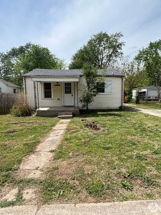 Building Photo - Remodeled 3 bedroom 2 full bathroom home!