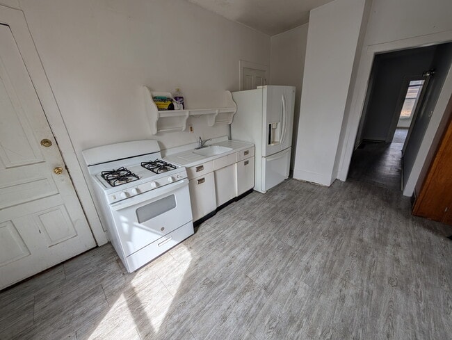 Photo - 323 Warren St Unit 3