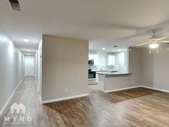 Building Photo - 4892 Masch Branch Rd