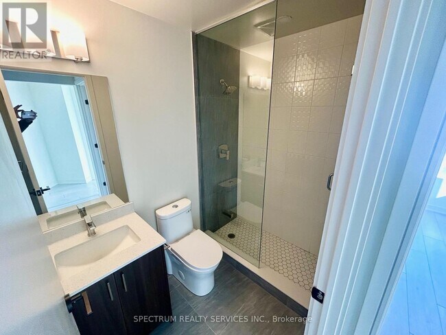 Photo - 8020 Derry Rd