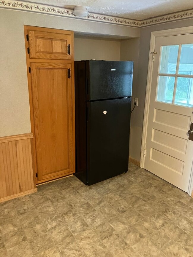 Photo - Cozy Camillus Cape