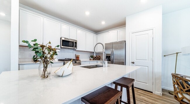 Photo - 9730 Kilkenny St