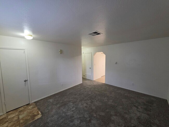 1719 N East St Unit (110)  1719 N. East St. C