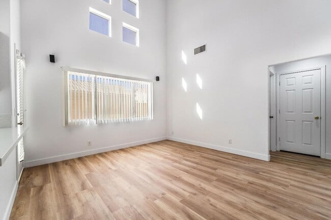 Photo - Silverado Ranch: Bright, Open Concept 3/2/2 Home with Downstairs Bedroom & Full Bath, Community Pool