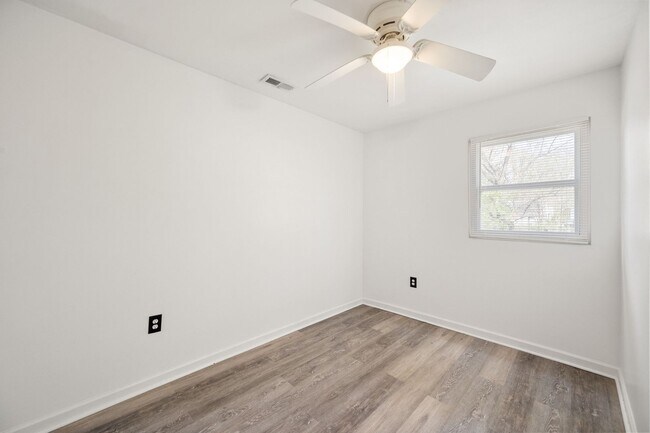 Photo - The coziest 2 bedroom and 1 bathroom!