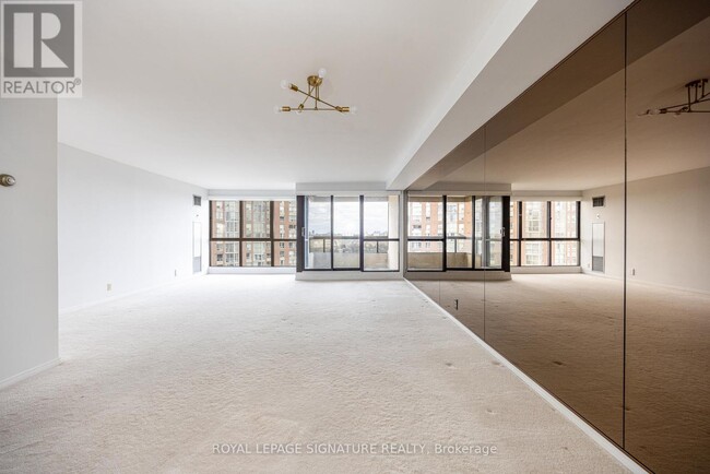 Photo - 3 Concorde Pl Unit 2004