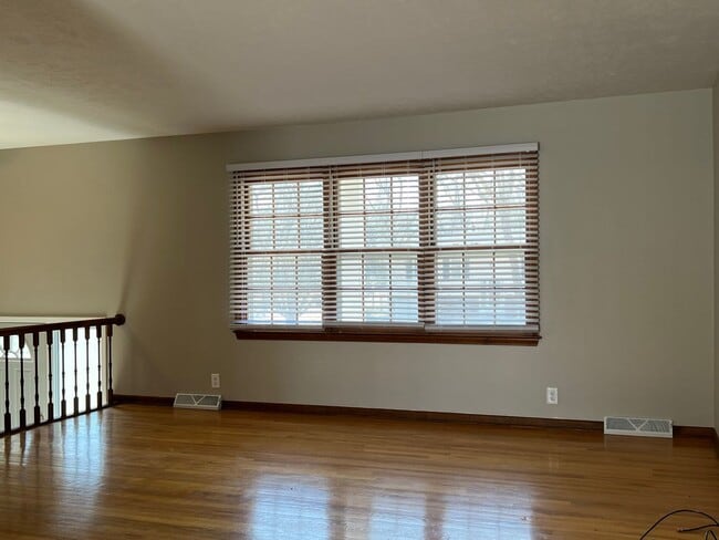 Photo - Great 3 Bedroom!!