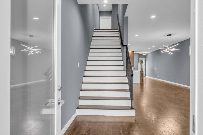 Photo - 418 37th Ave N