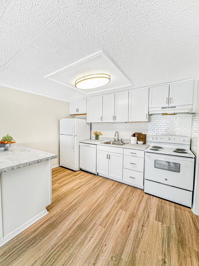 Diseñado cuidadosamente teniendo en cuenta la comodidad y la practicidad, este estudio ofrece todo lo que necesitas. - Camberwell Apartments