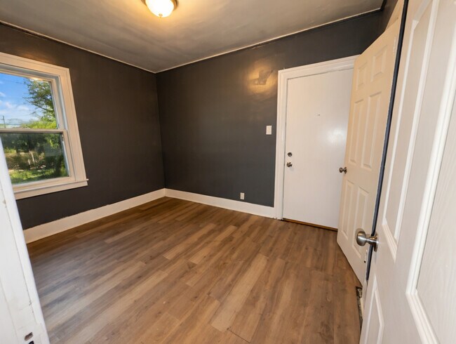 Photo - 4666 Lillibridge St Unit 4666