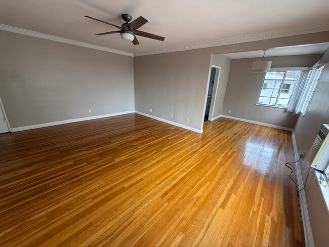 Photo - 1411 Laurel Ave Unit 17