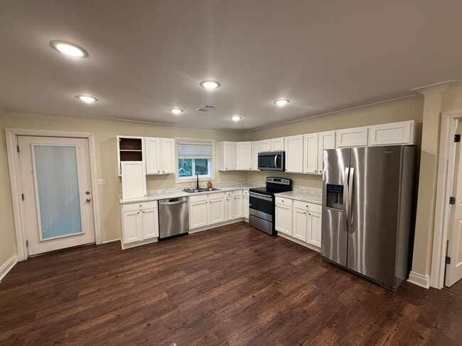 Photo - 99 Fairlane Dr