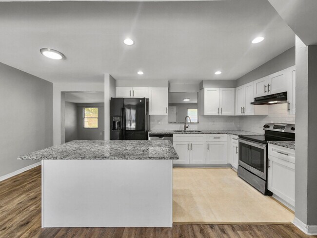 Photo - 2120 Catalina Dr