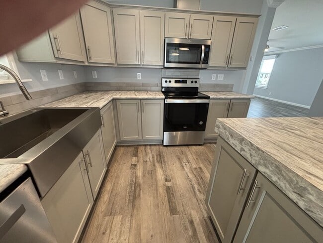 Photo - 937 W Questa Ave