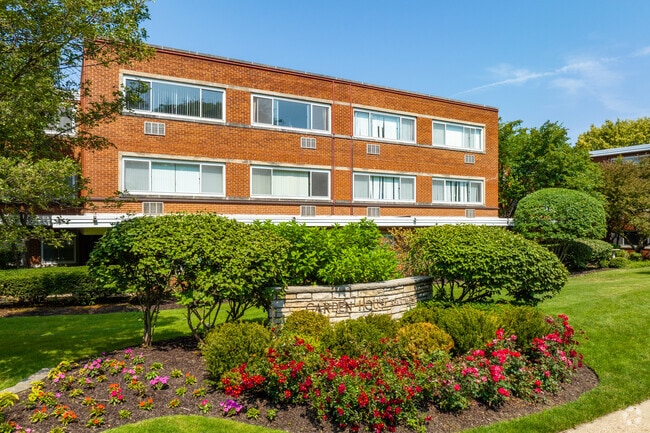 Garden House Apartments