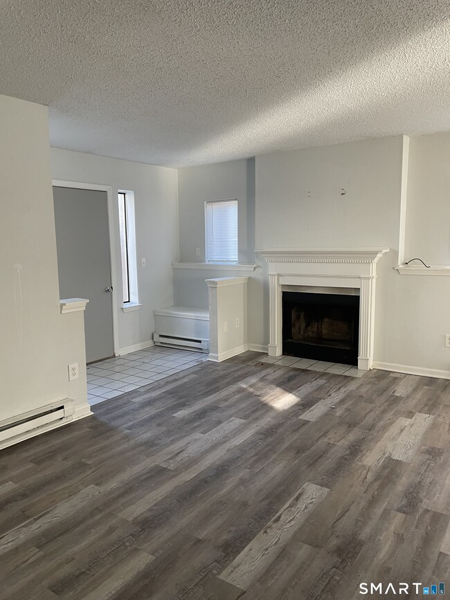 Photo - 925 Oronoke Rd Unidad 30A