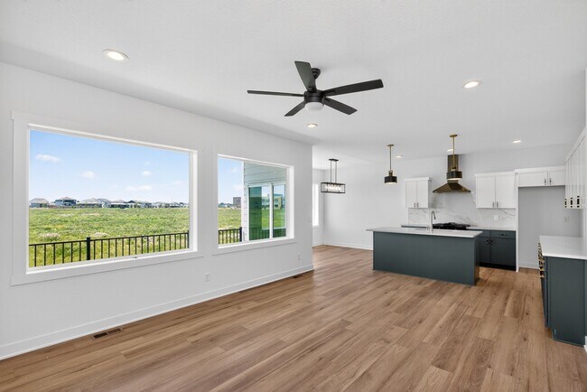 Photo - 1130 NW Sproul Dr