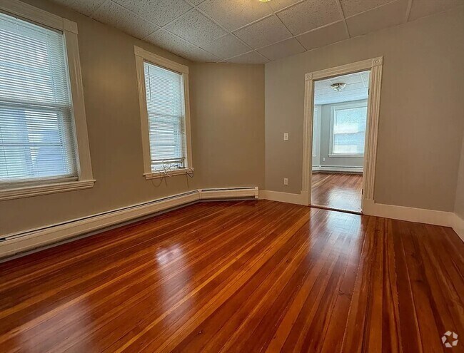 Building Photo - 666 Saratoga St Unit #2 Rental