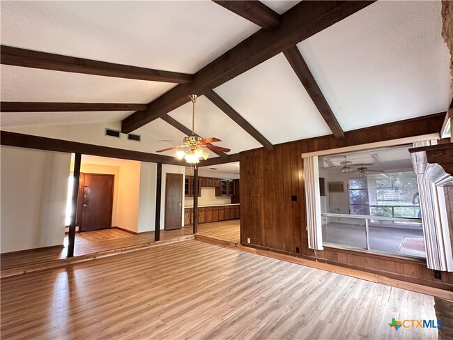 Photo - 202 Oak Ridge Dr