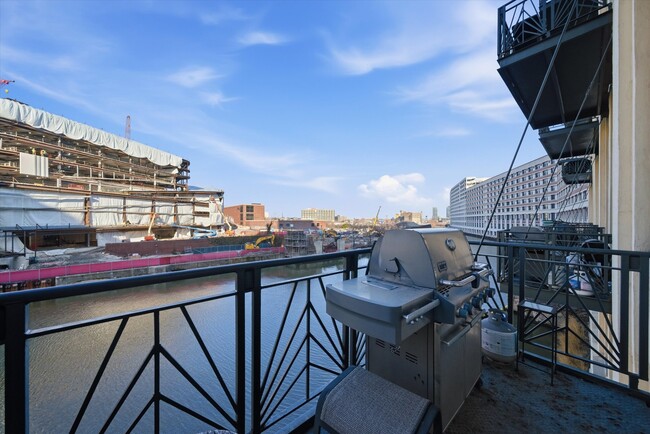 Photo - 758 N Larrabee St Unidad 208