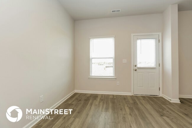 Photo - 2307 Curbow Dr