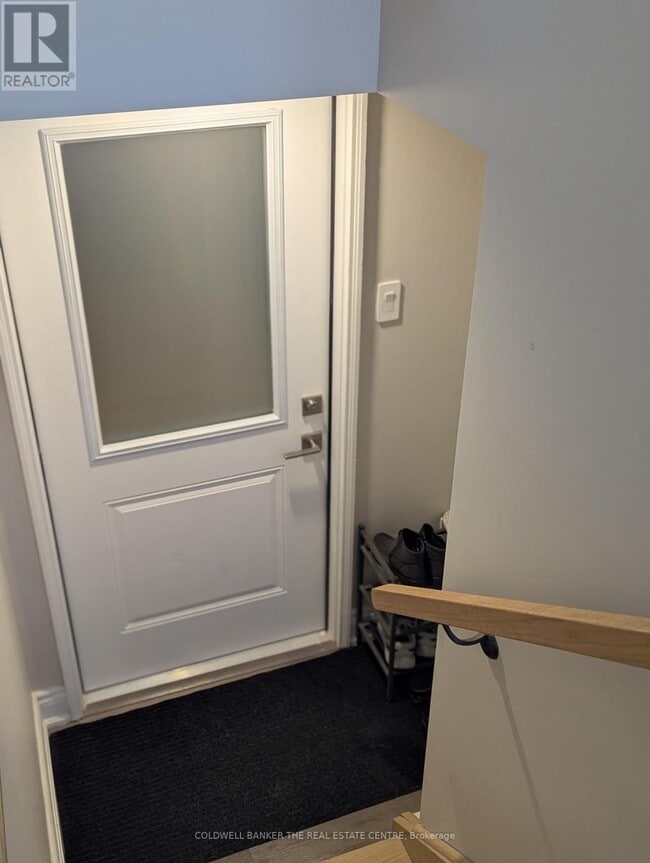 Photo - 89 Depeuter Crescent