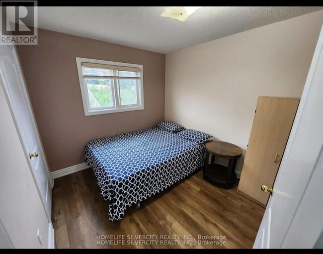 Photo - 60 Silent Pond Crescent