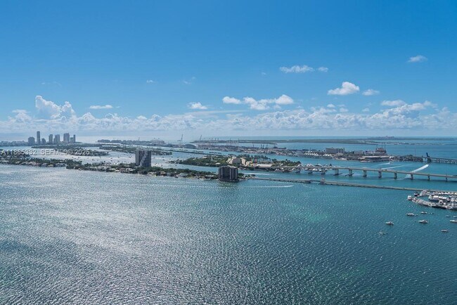 Photo - 700 NE 24th St Unit 4303