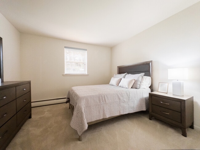 College Arms Apartments
